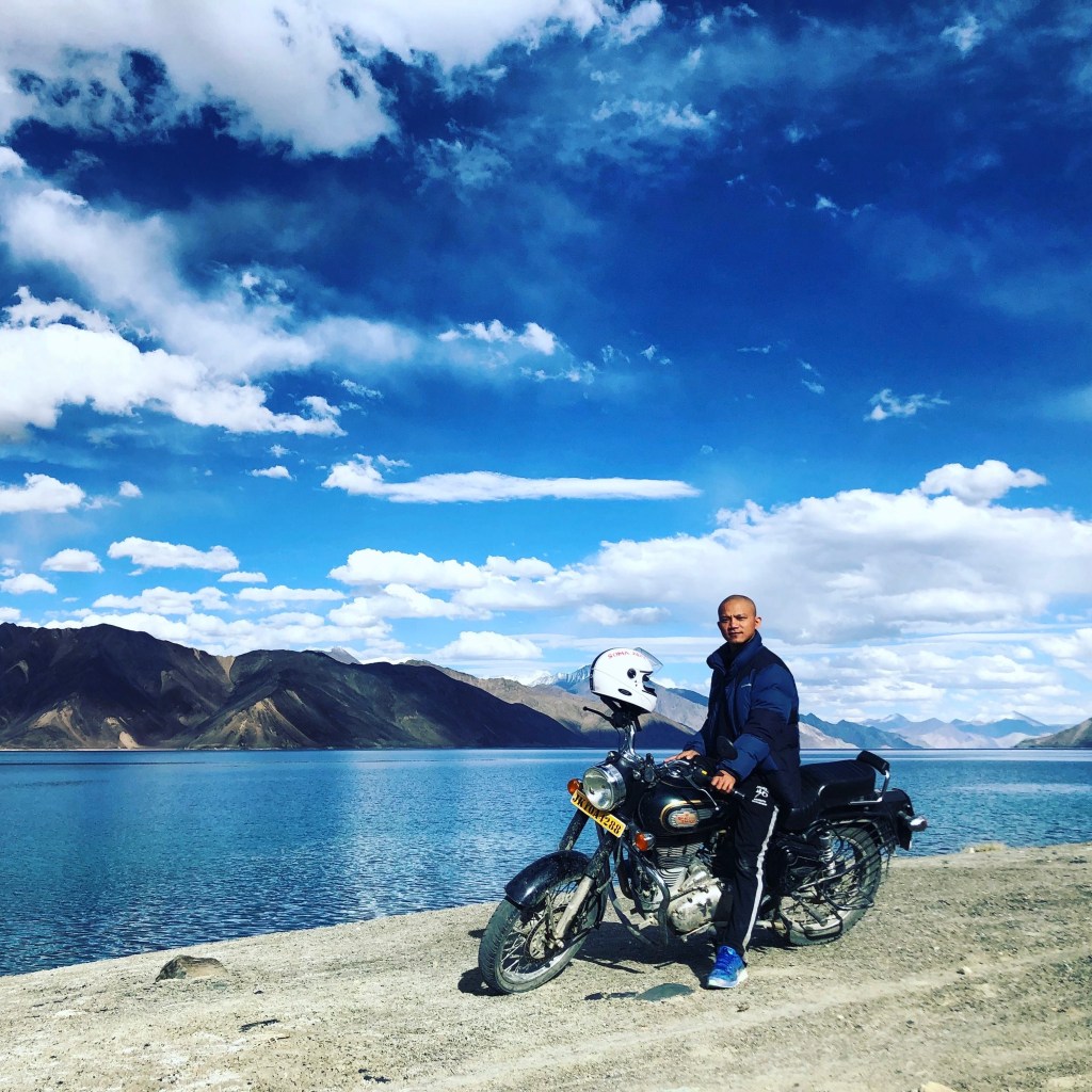 Pangong Tso một buổi chiều&nbsp;muộn