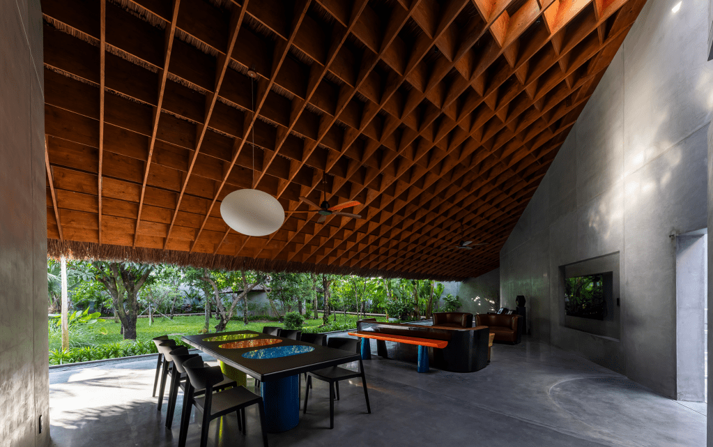 THU House: Bình yên núp dưới bóng mái nhà