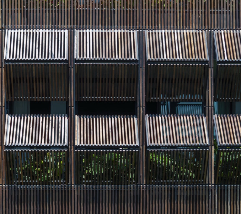 The Black Cube: Ngôi nhà chọn màu tối để giữ lại phần dịu